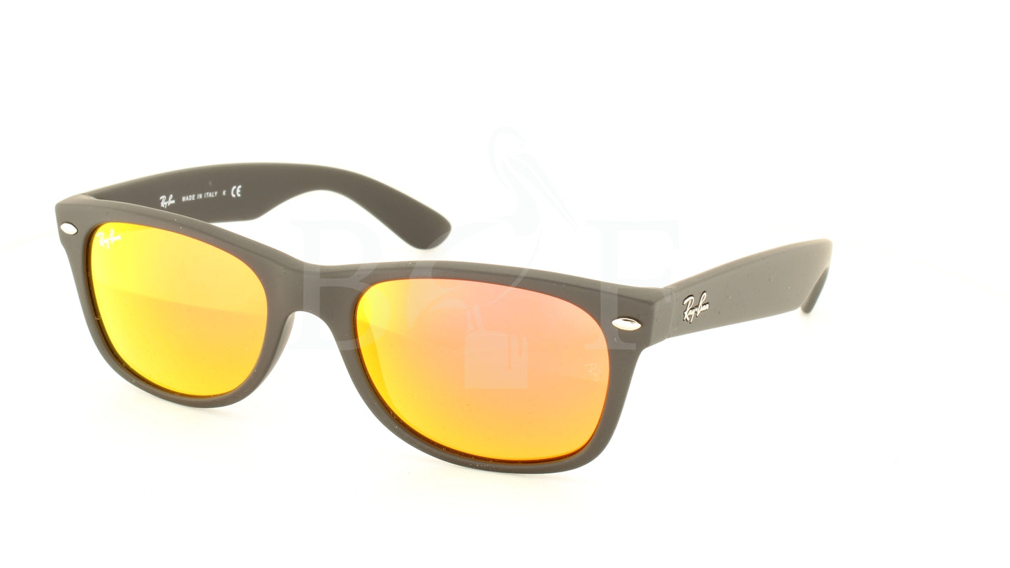 NEW WAYFARER (RB2132-622/69)